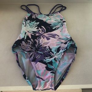 🌸Ladies one piece floral swimsuit🌸